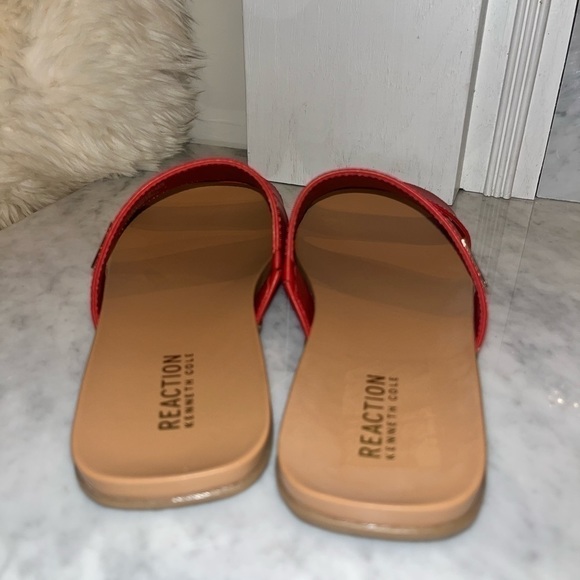 KENNETH Cole Reaction Women's Cutout Flat Red Sandals Size  7 - Picture 6 of 8